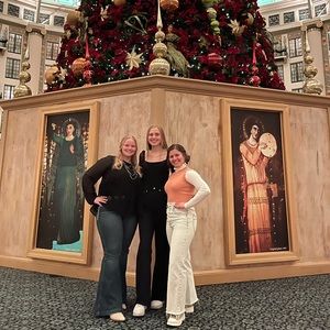 Meet your Posher, Emily